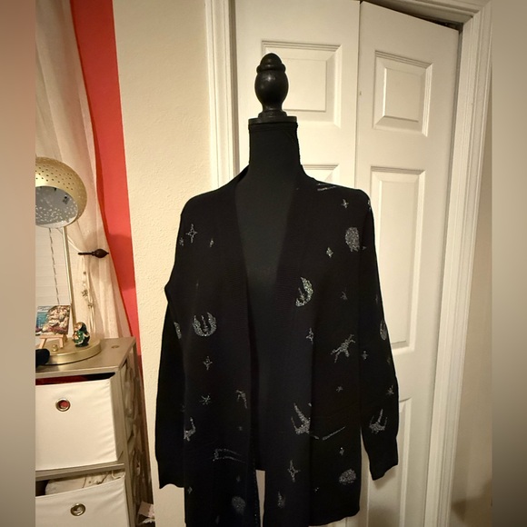 NWT Her Universe Star Wars Black Millennium Falcon Cardigan Medium silver - Picture 8 of 9
